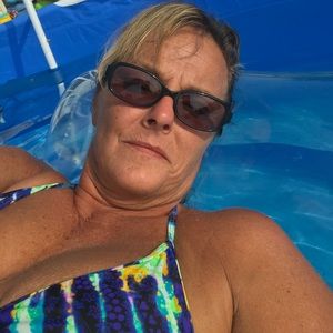 Meet your Posher, Sherry